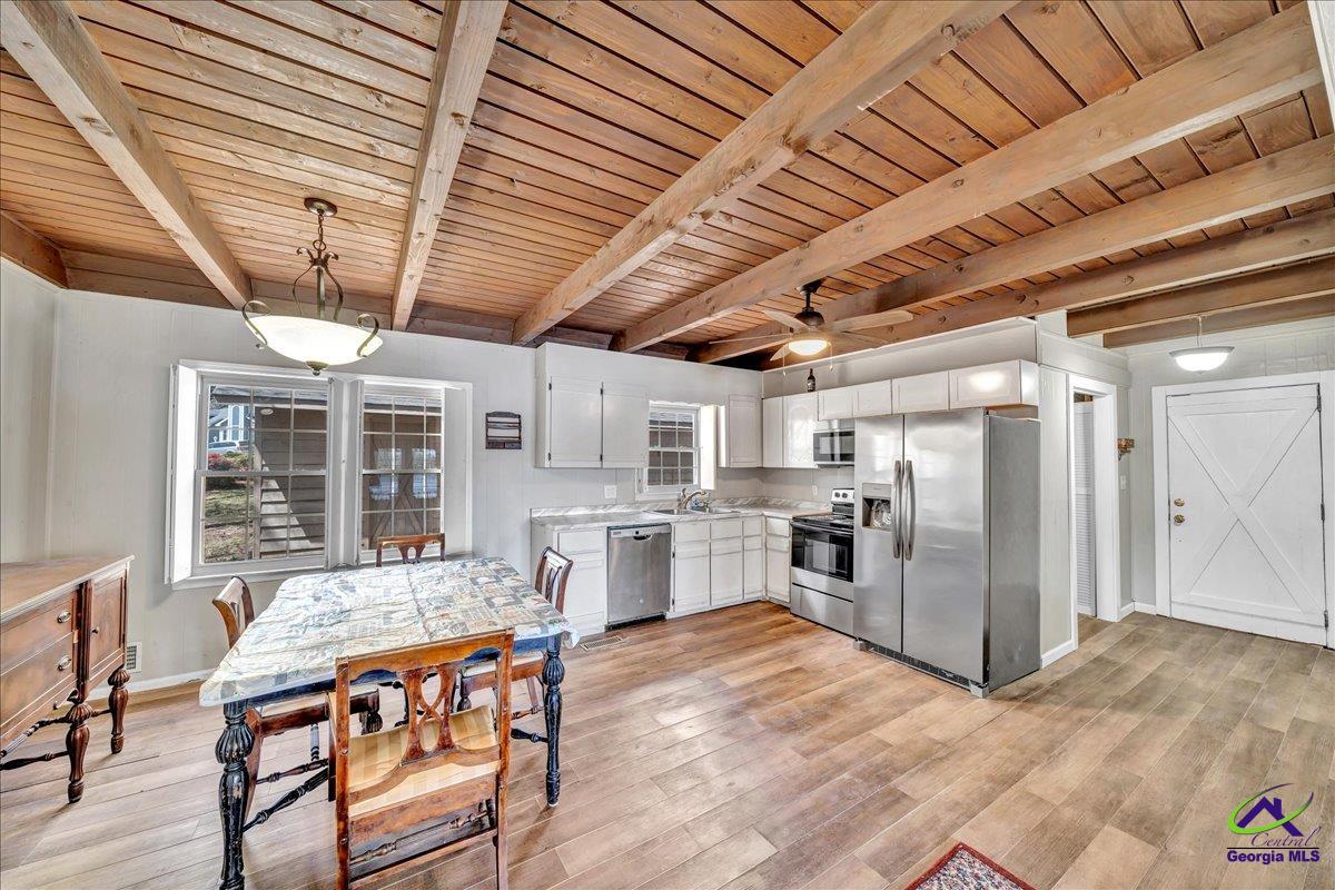 899 Will Scarlet Way