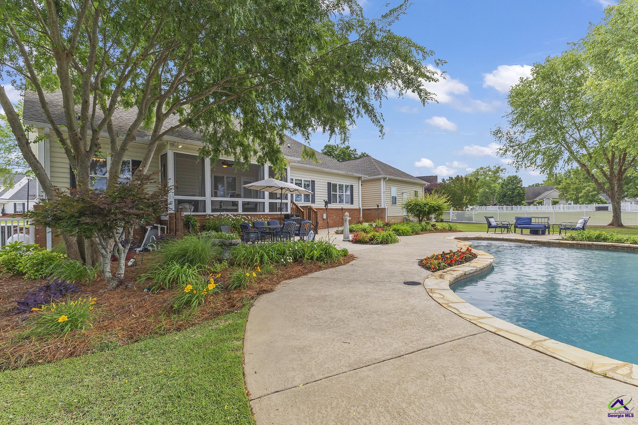 107 Lovorn Circle