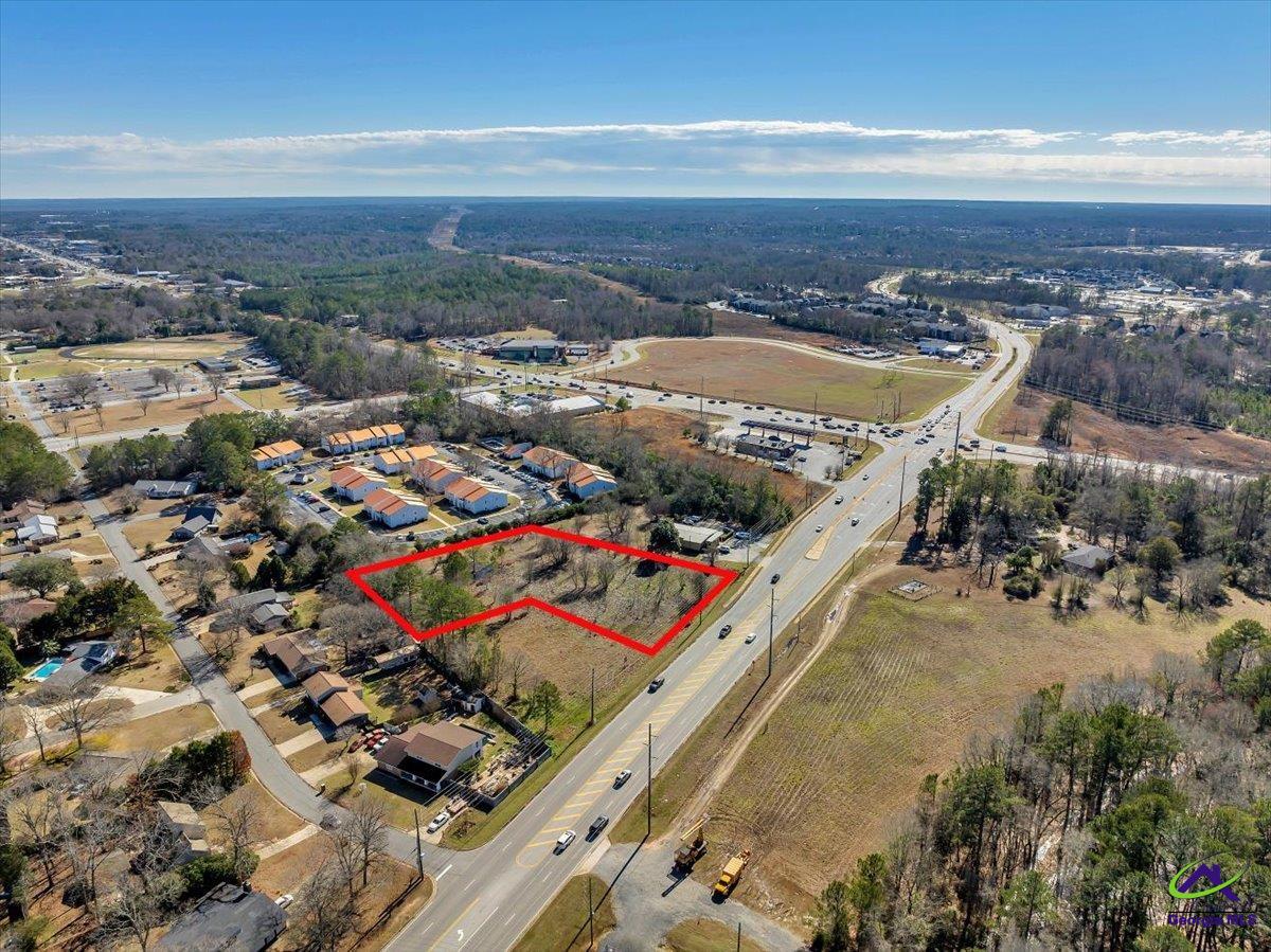 710 S Houston Lake Road