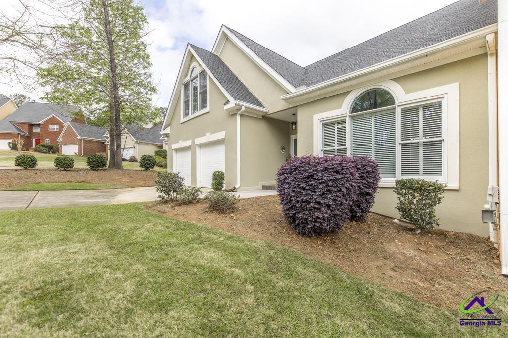 184 Hampton Way