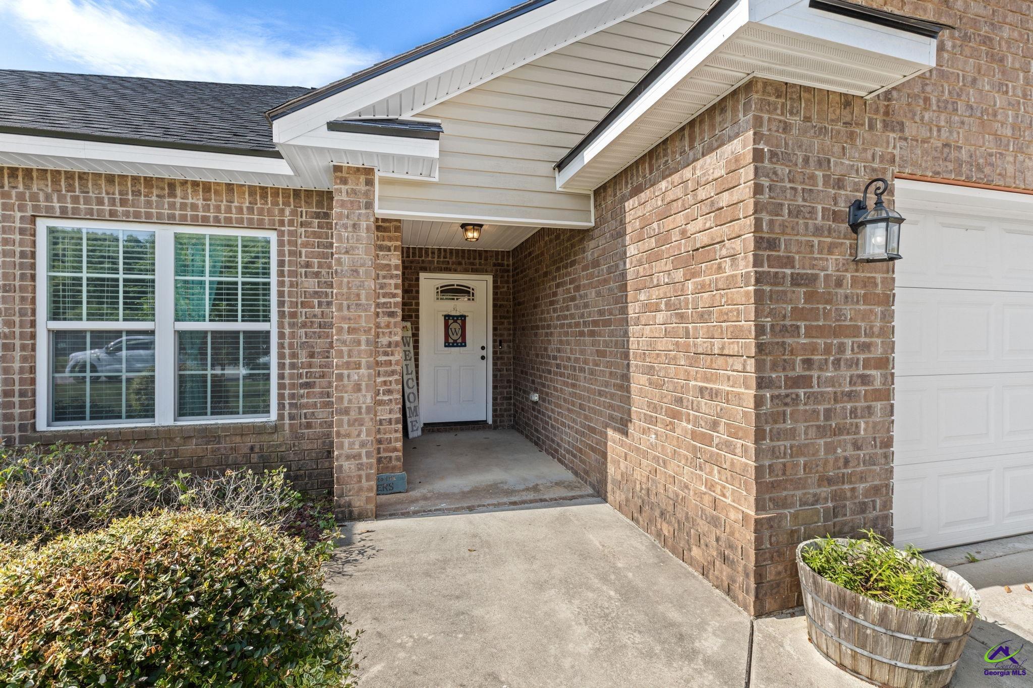 105 Brooke Court
