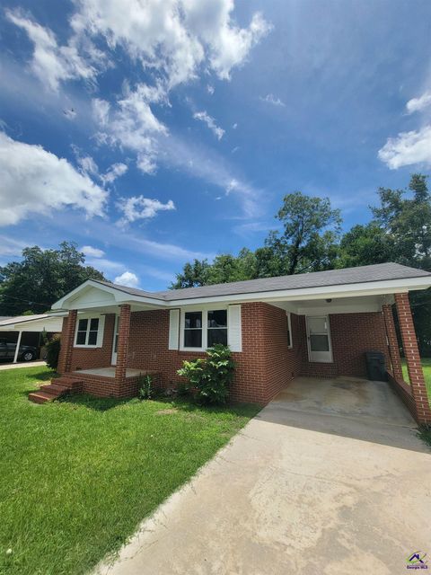197 W Dykes Street Cochran GA 31014
