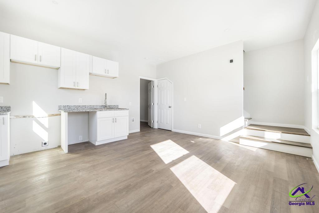 3206 Kingston Court