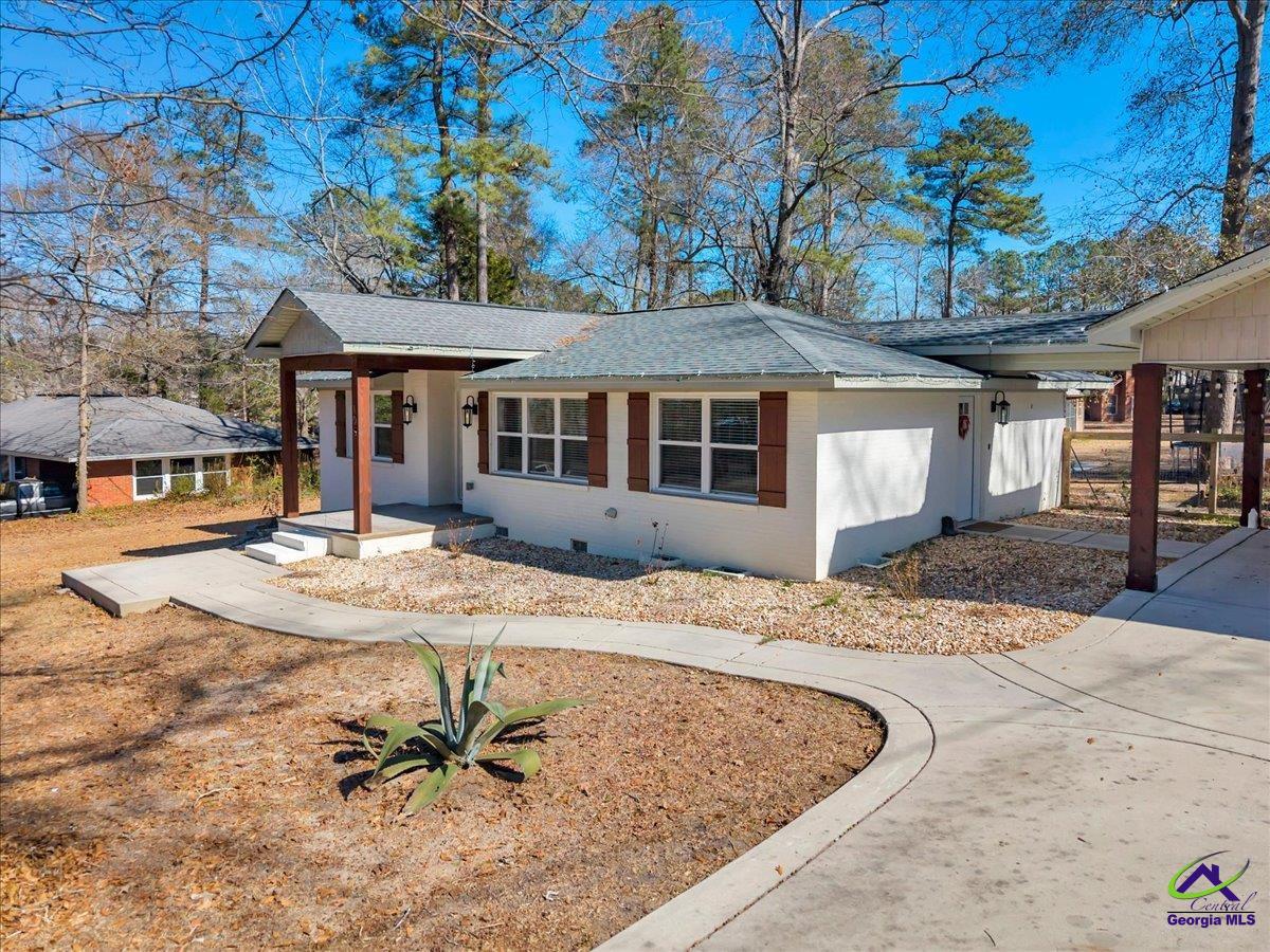 105 pine hill Circle