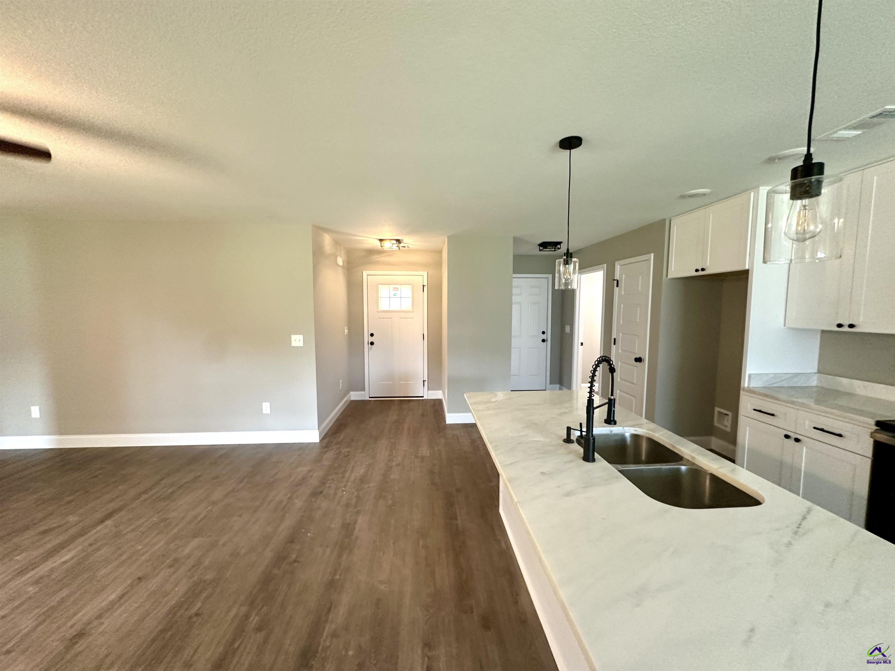 3055 Cellar LN