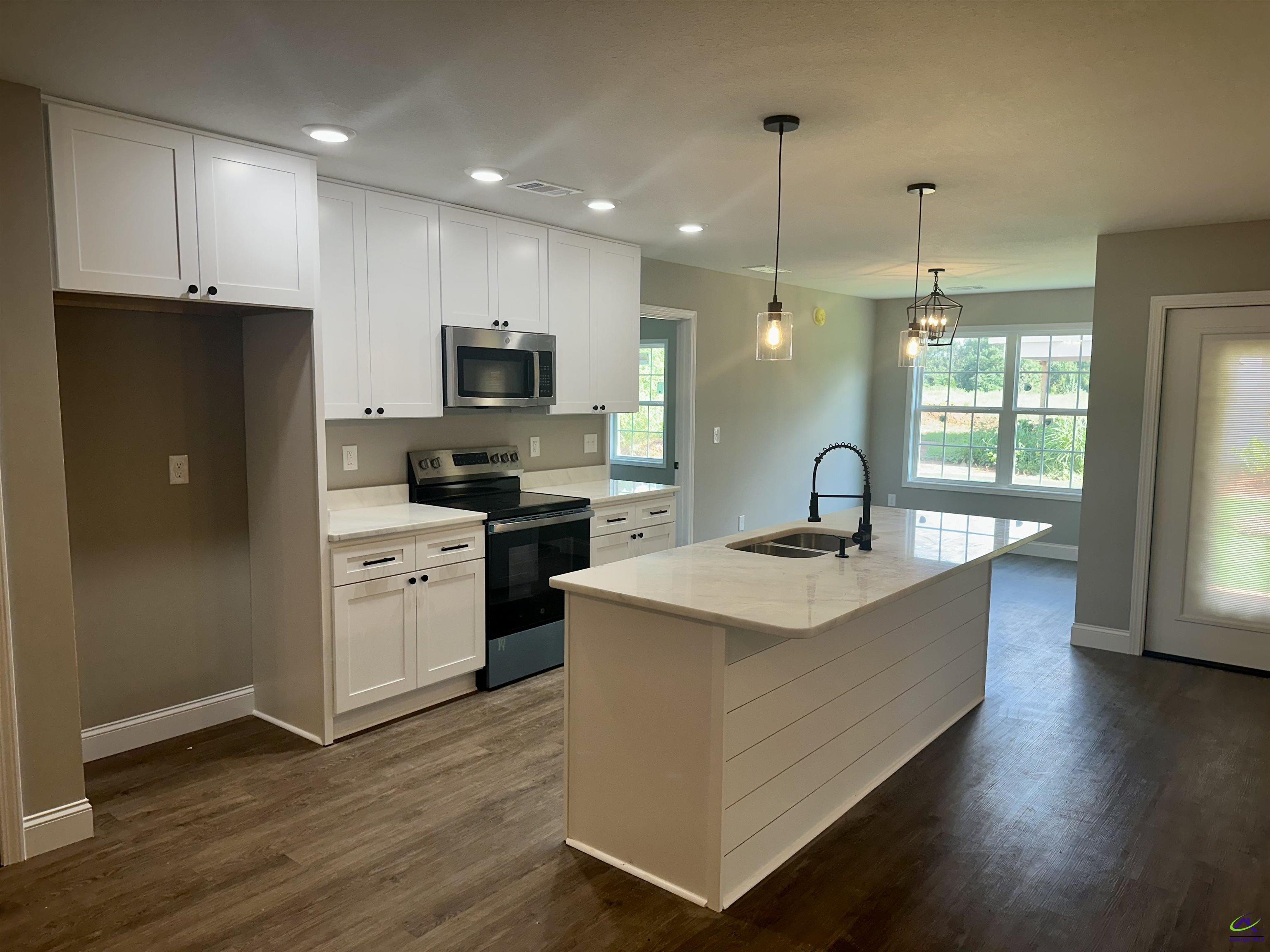 3055 Cellar LN