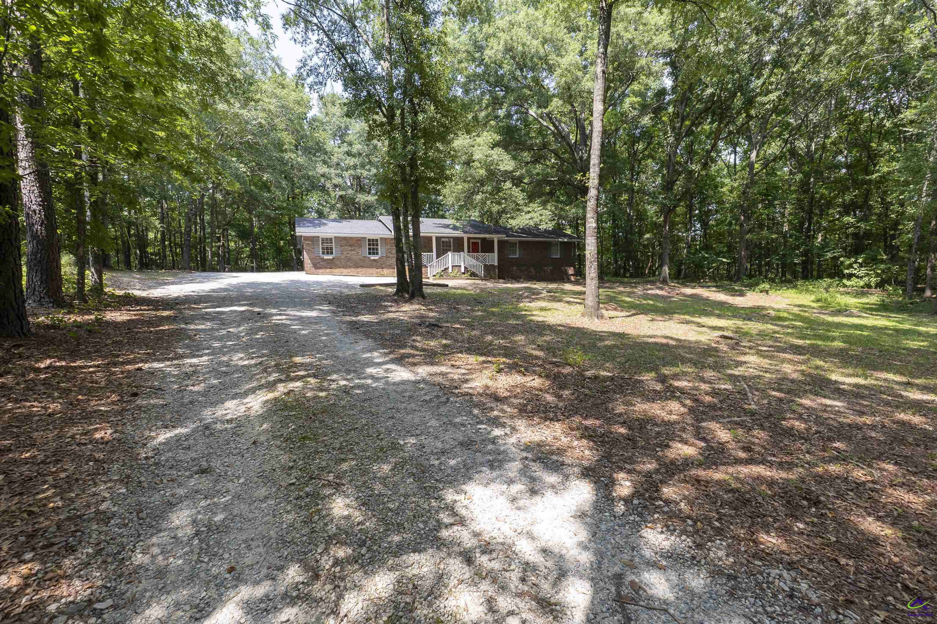 235 E Colonial Drive