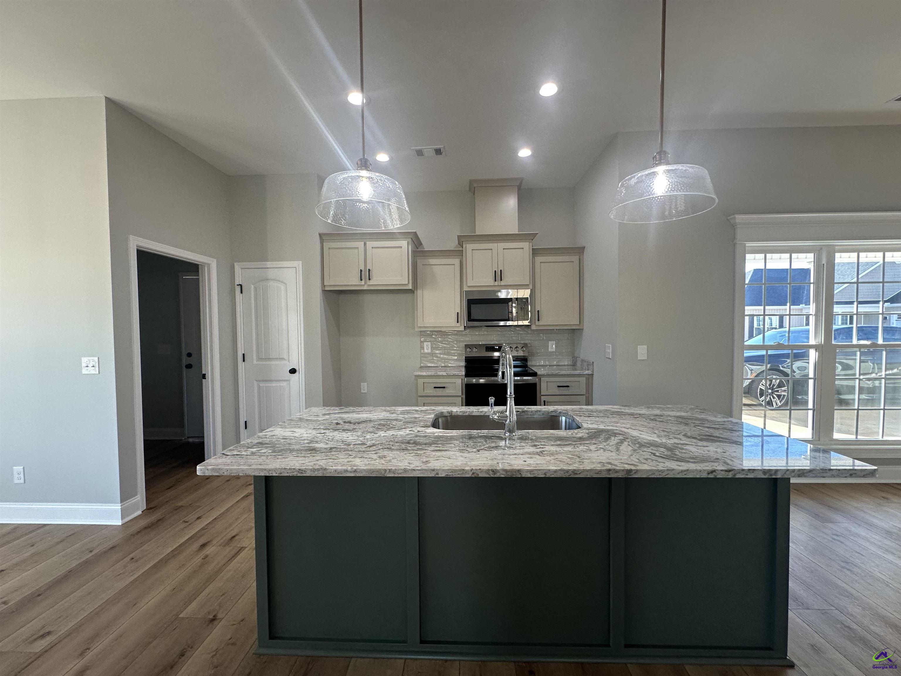 1801 Quail Ridge Lane