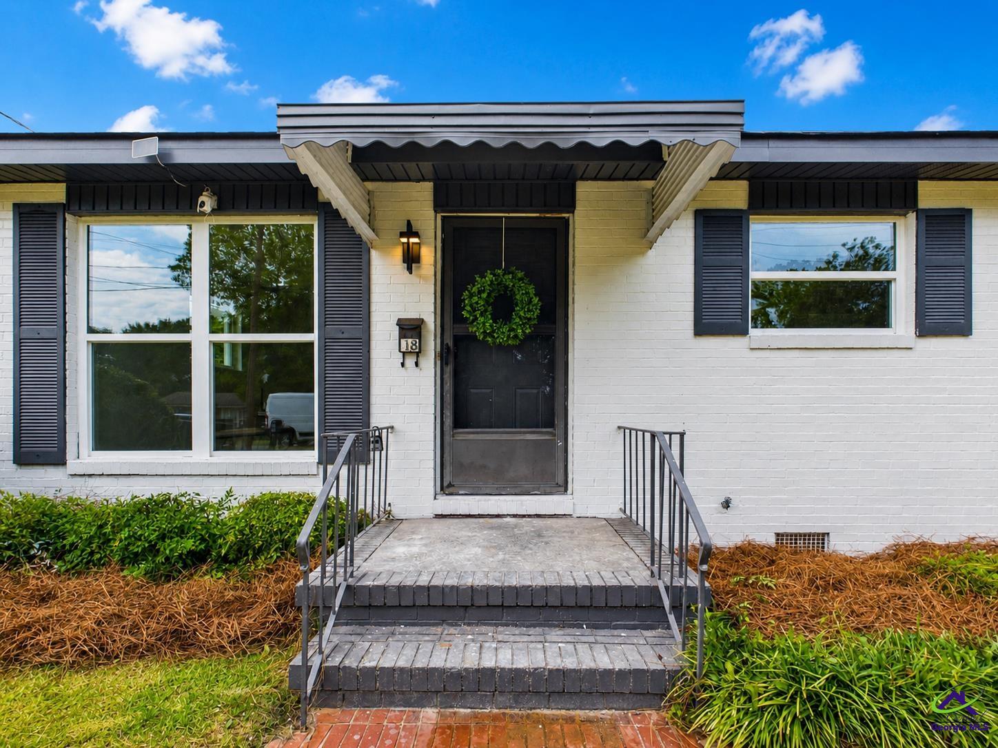 118 Meadowcliff Circle