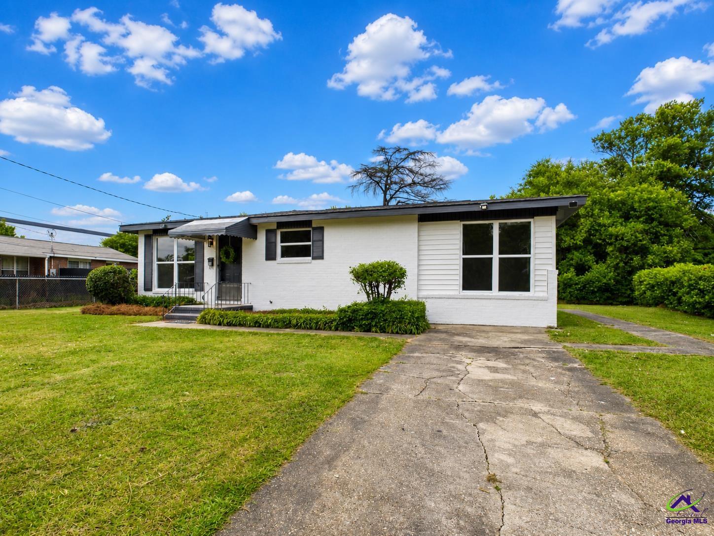 118 Meadowcliff Circle