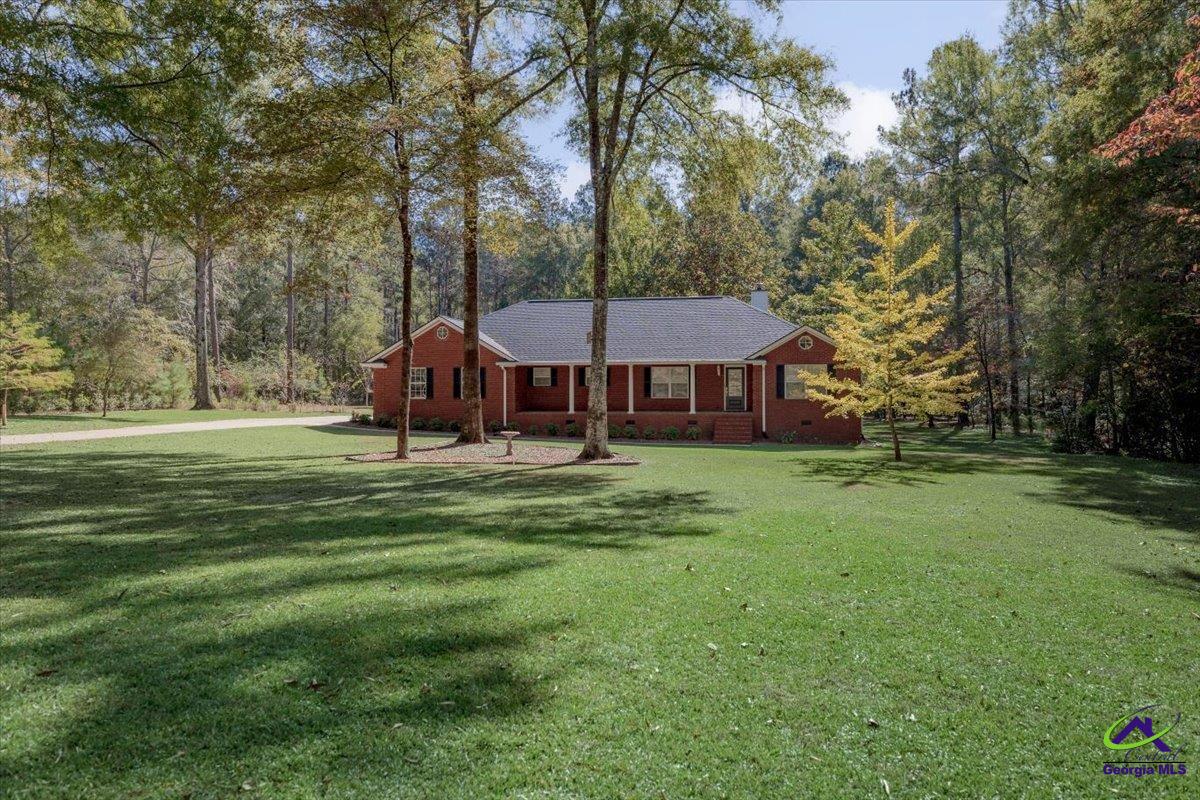 859 Plantation club Drive