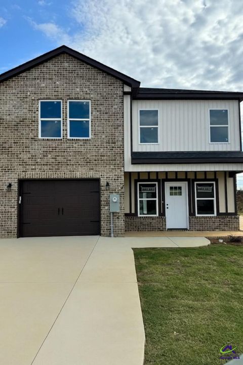 240 Beau Claire Circle Byron GA 31008