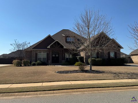 213 Woodlands Boulevard Kathleen GA 31047