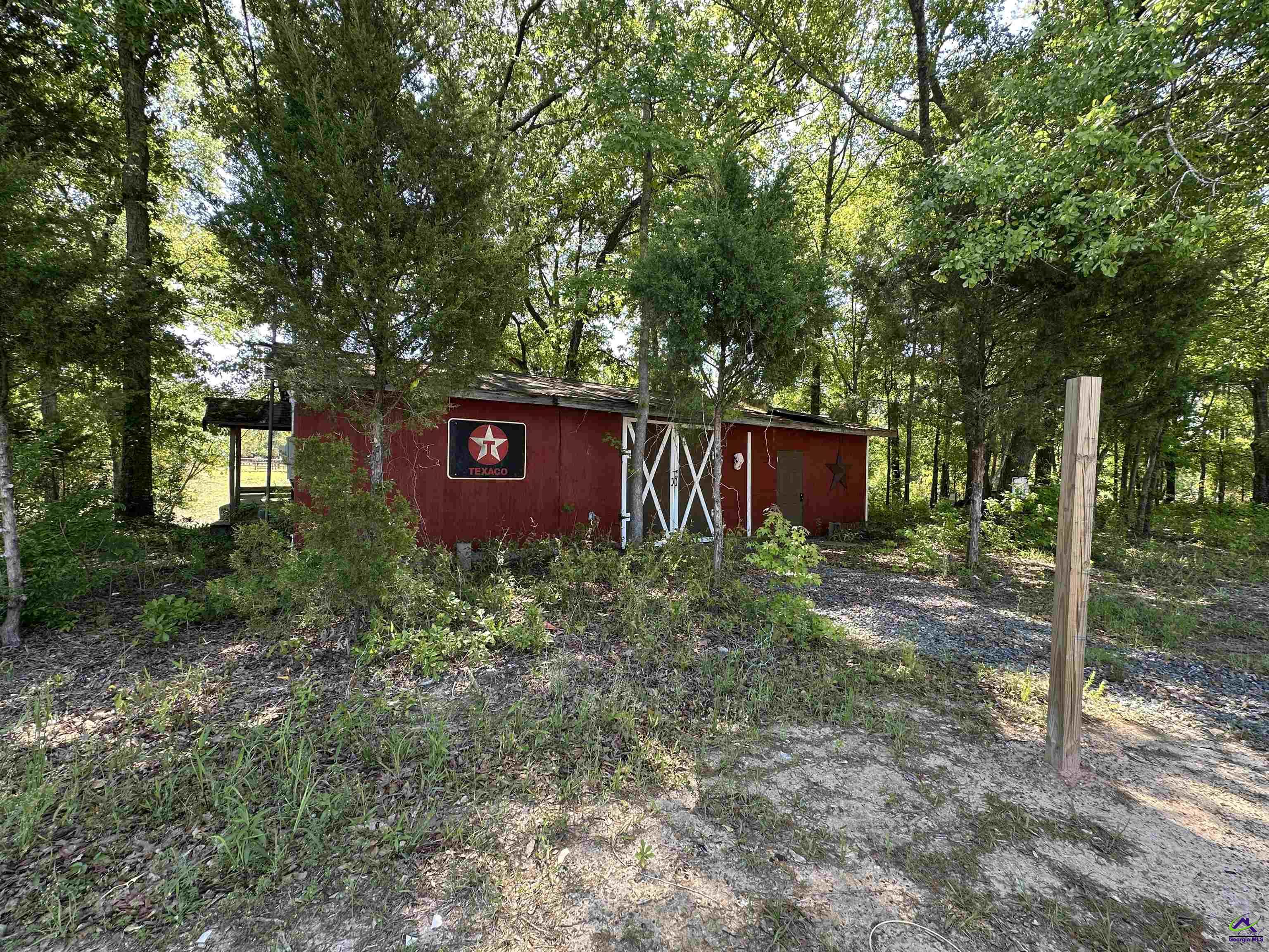 3304 Moody Road