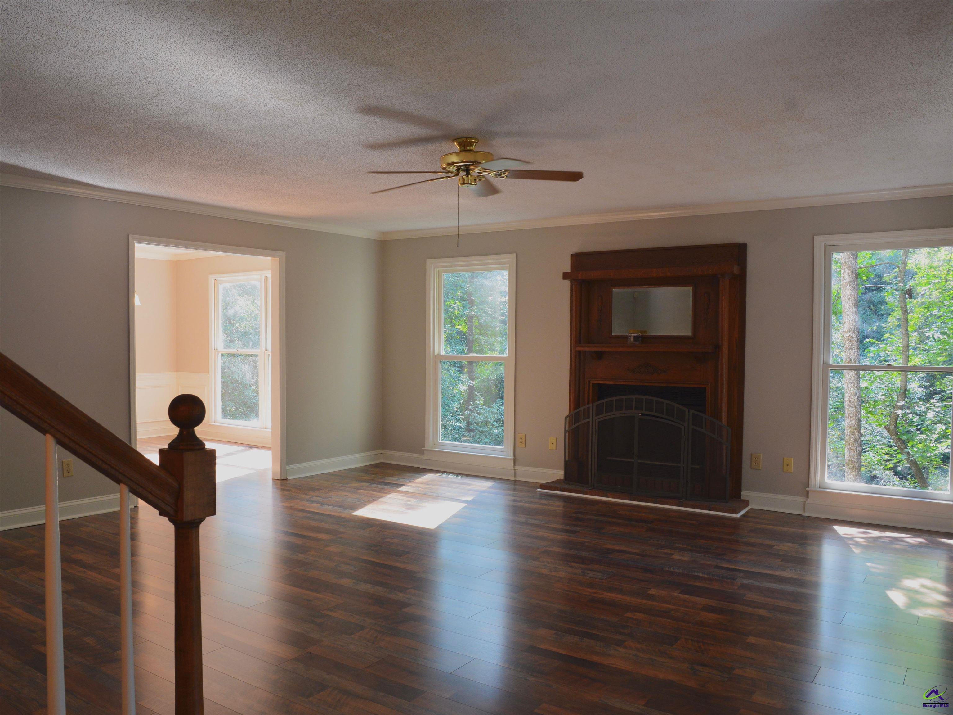 119 Lakewood Drive