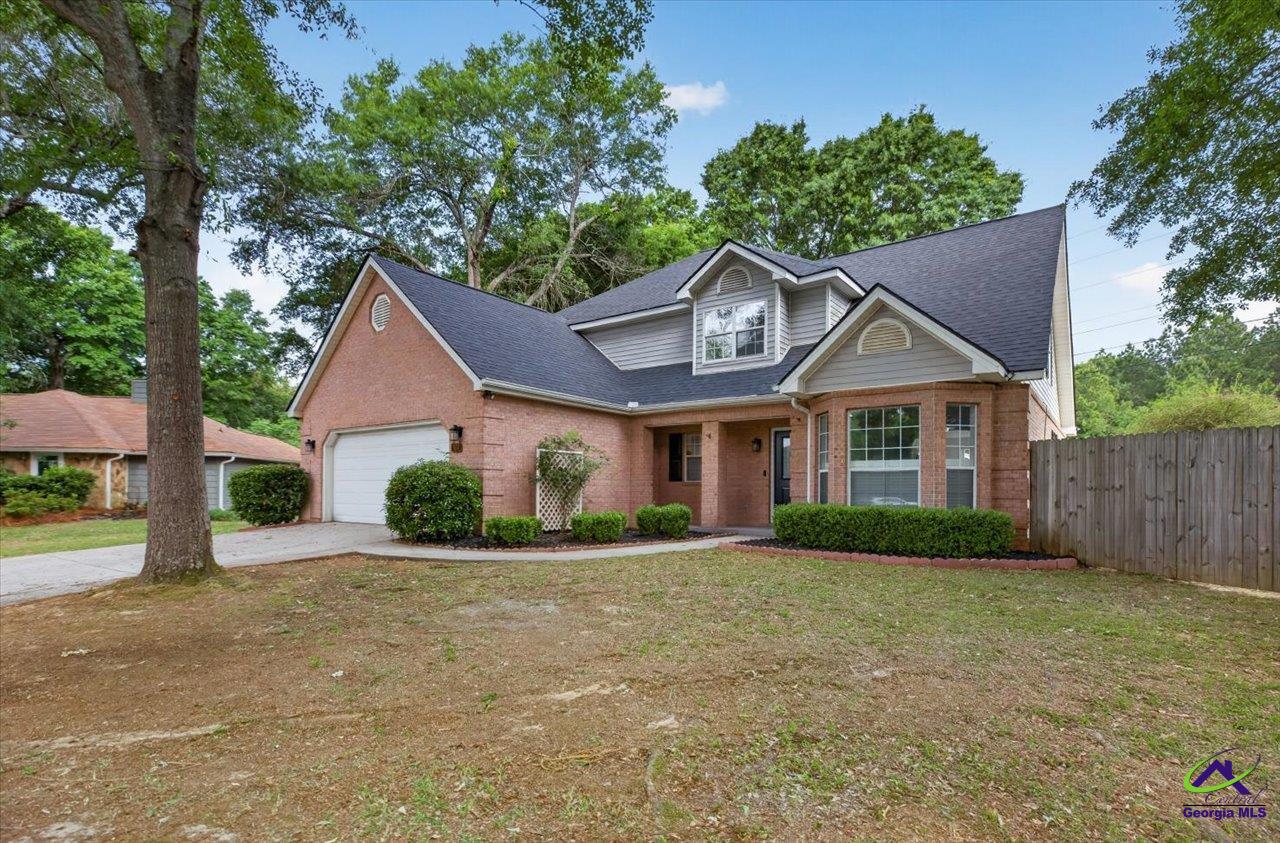 102 Applegate Court