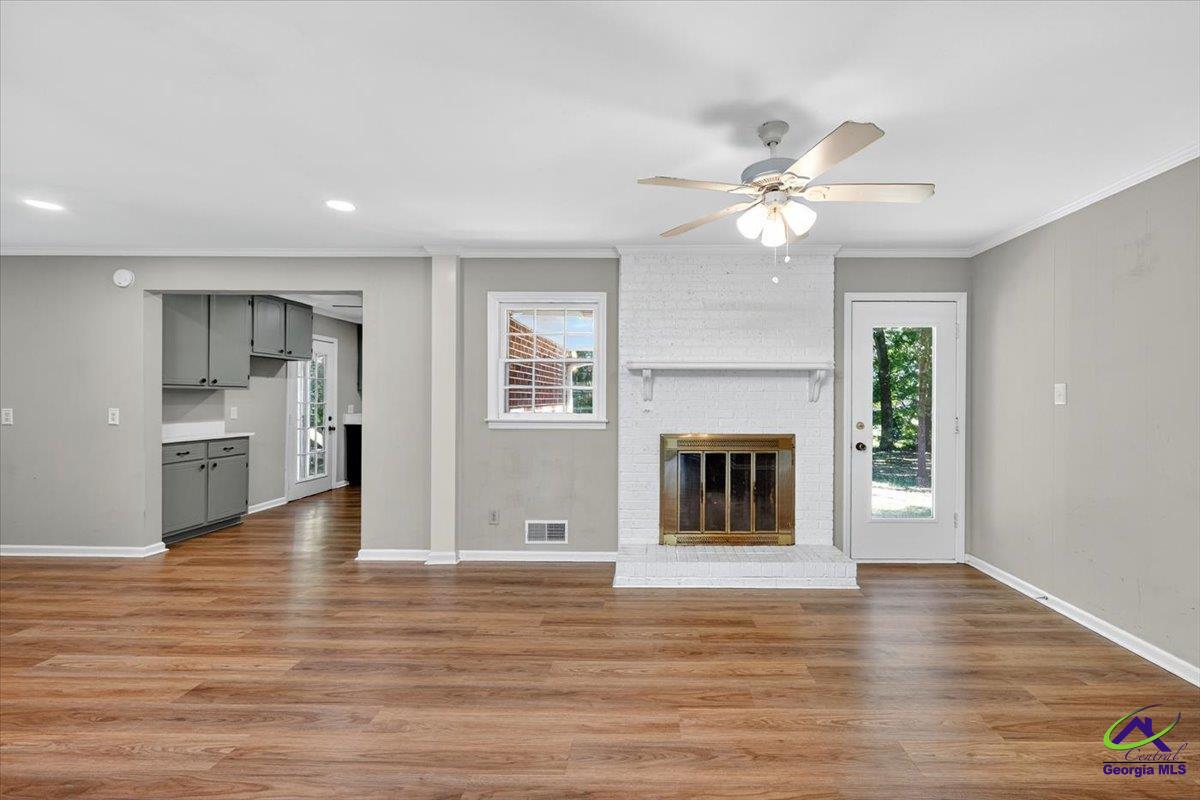 69 Oakridge Drive