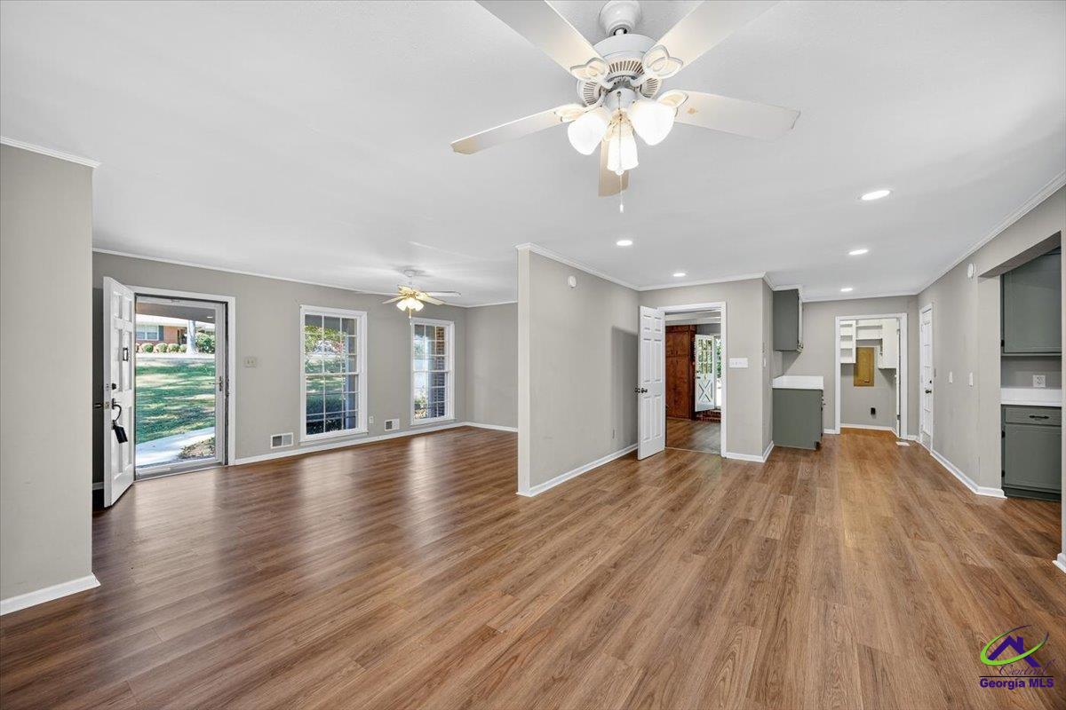 69 Oakridge Drive