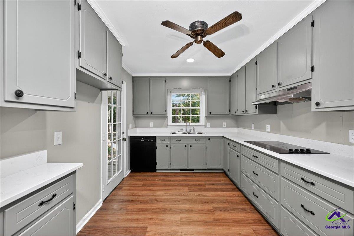 69 Oakridge Drive