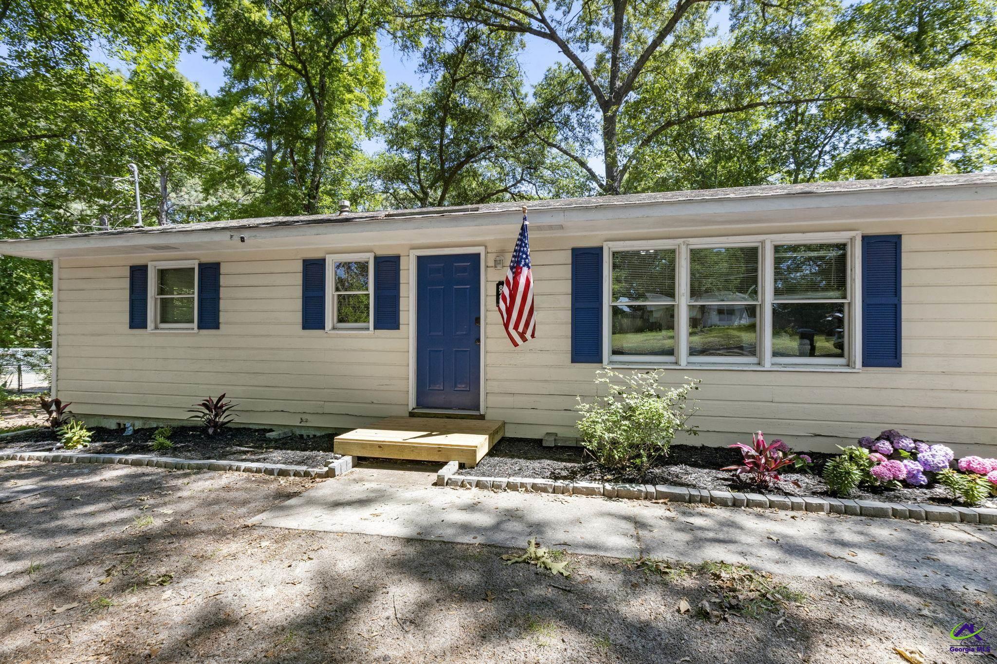 826 Oak Ridge Dr