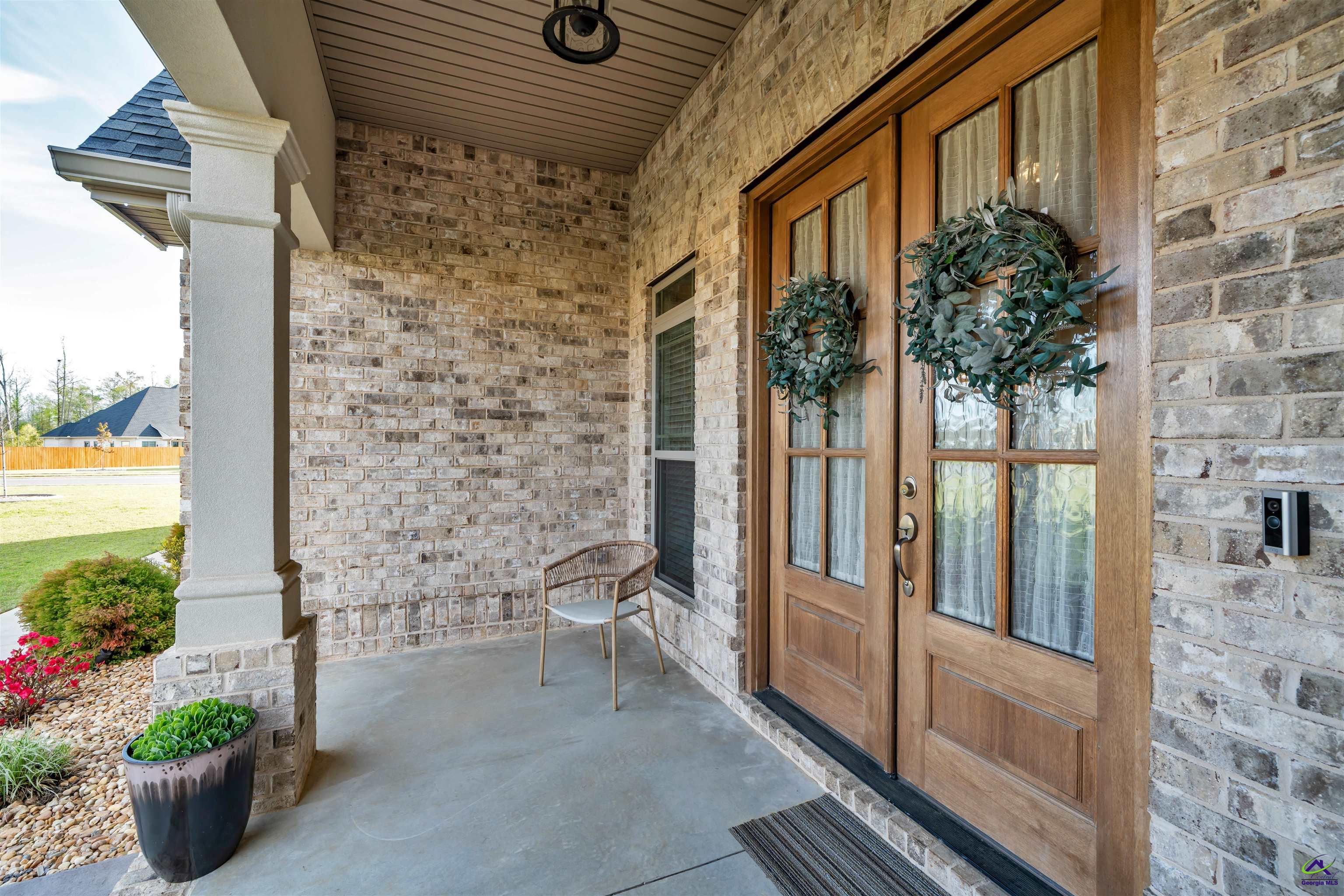 200 Bristleleaf Path