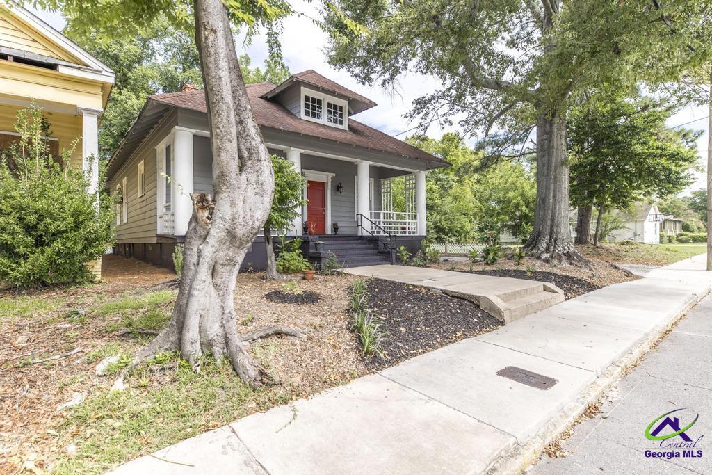 1475 Third Street