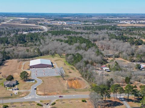 2111 N US Hwy 41 Perry GA 31069