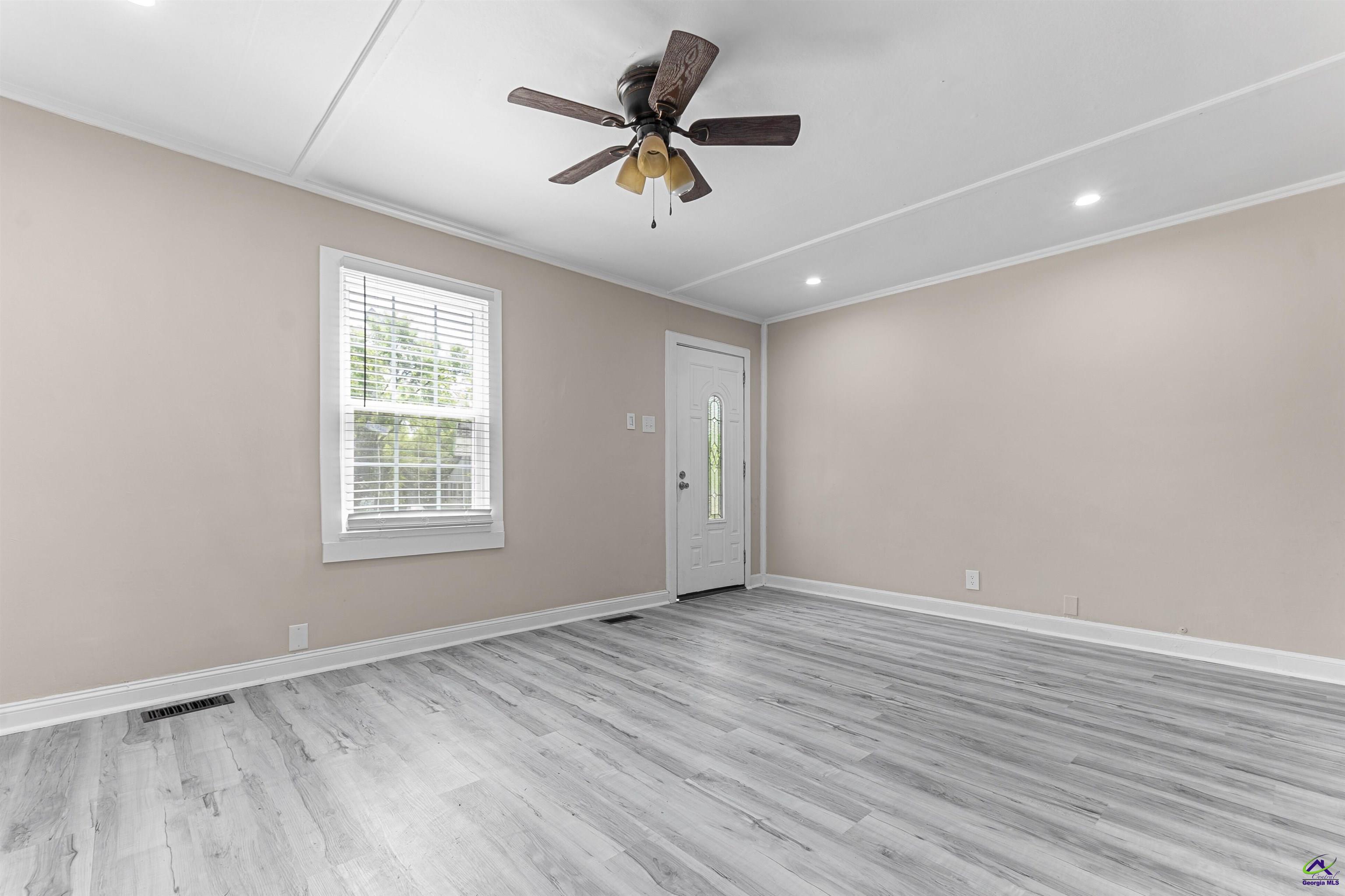1227 Auburn Drive