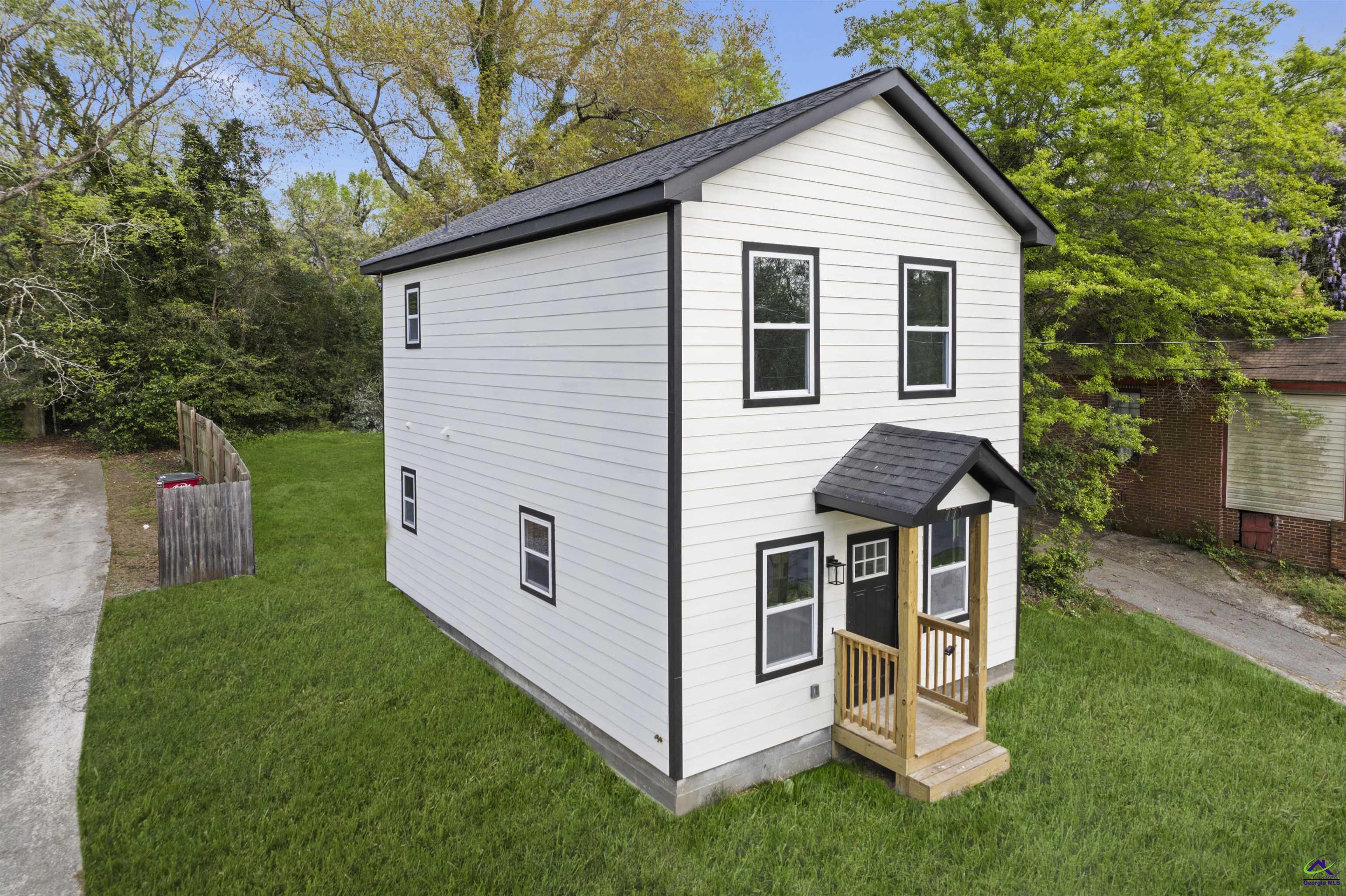 2775 Village Green Lane