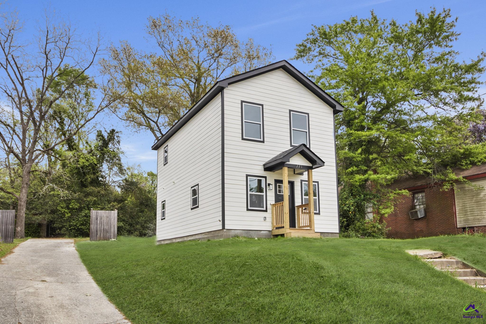 2775 Village Green Lane