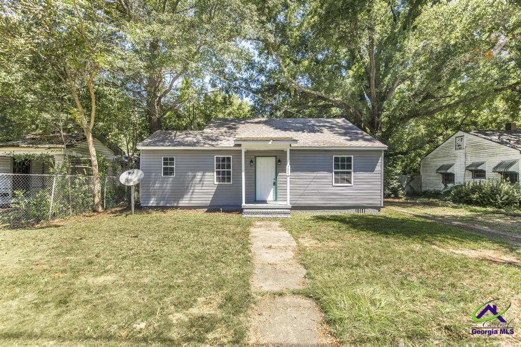 209 Calhoun Street