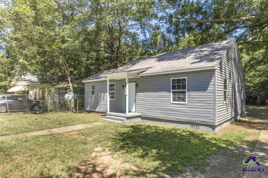 209 Calhoun Street