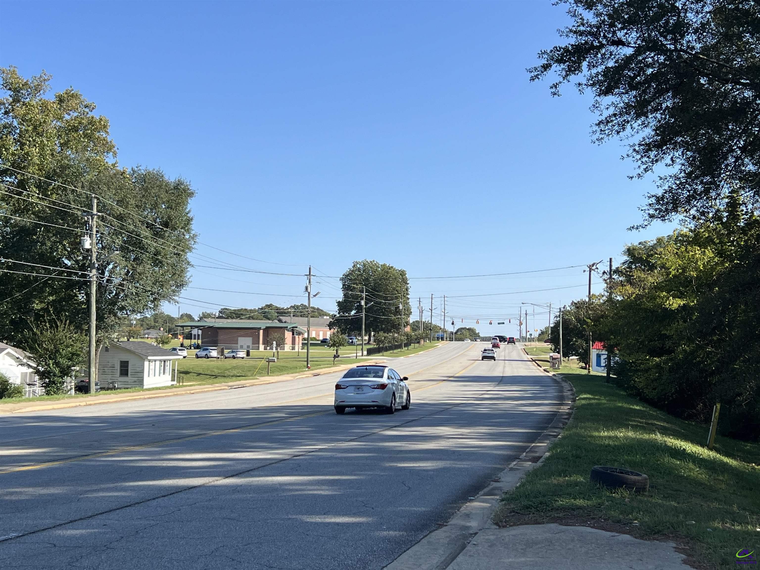 315 Houston Lake Boulevard