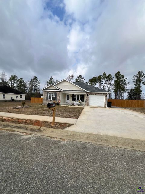 150 Long Pines Circle East Dublin GA 31027