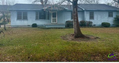2111 Eisenhower Street Cordele GA 31015