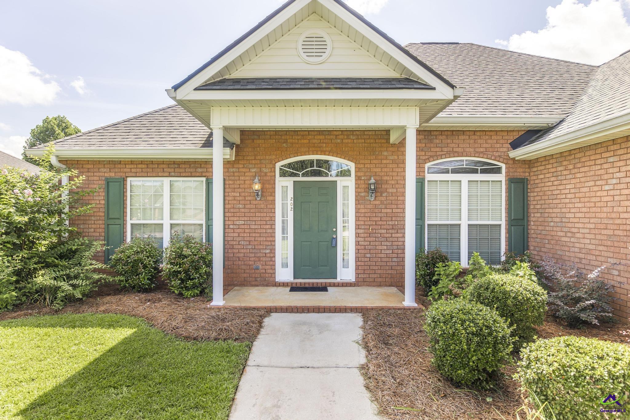 202 Huntwood Lane