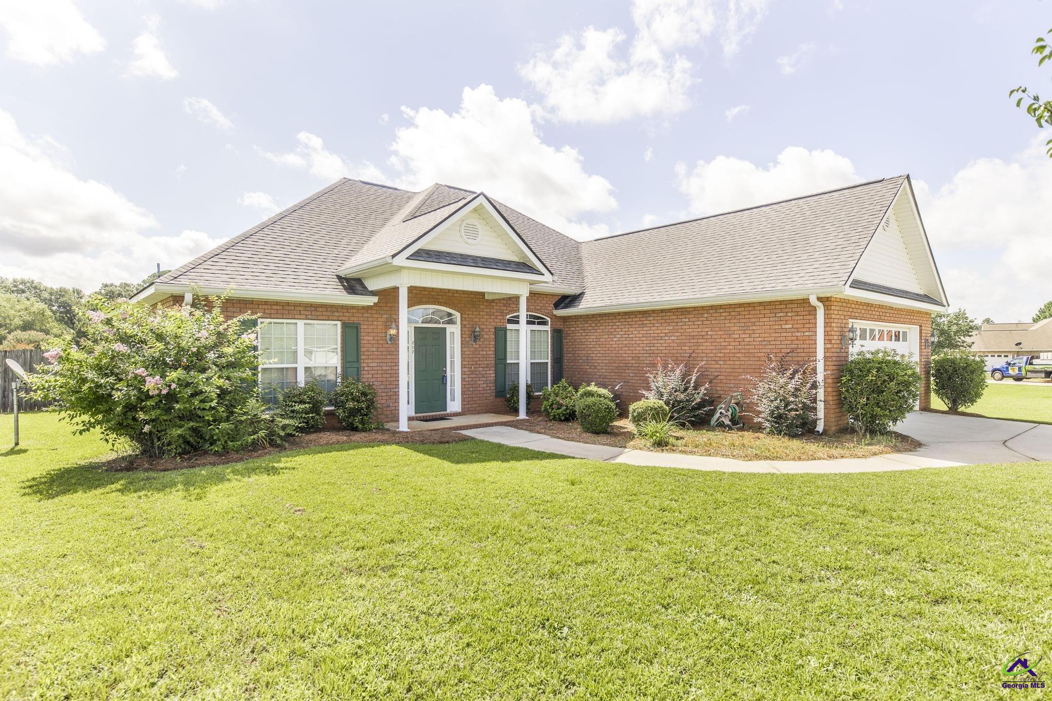 202 Huntwood Lane
