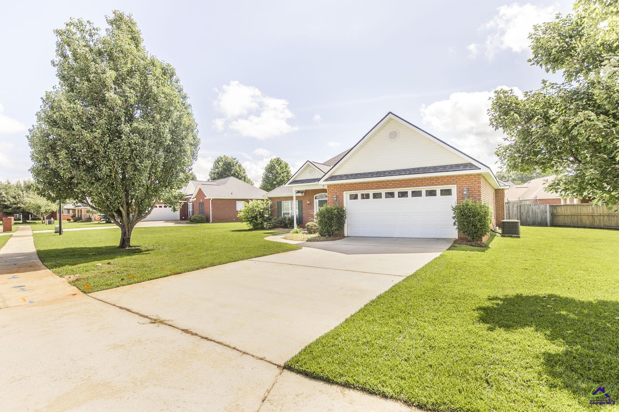 202 Huntwood Lane