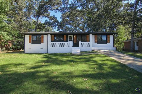 217 Windsor Drive Warner Robins GA 31088