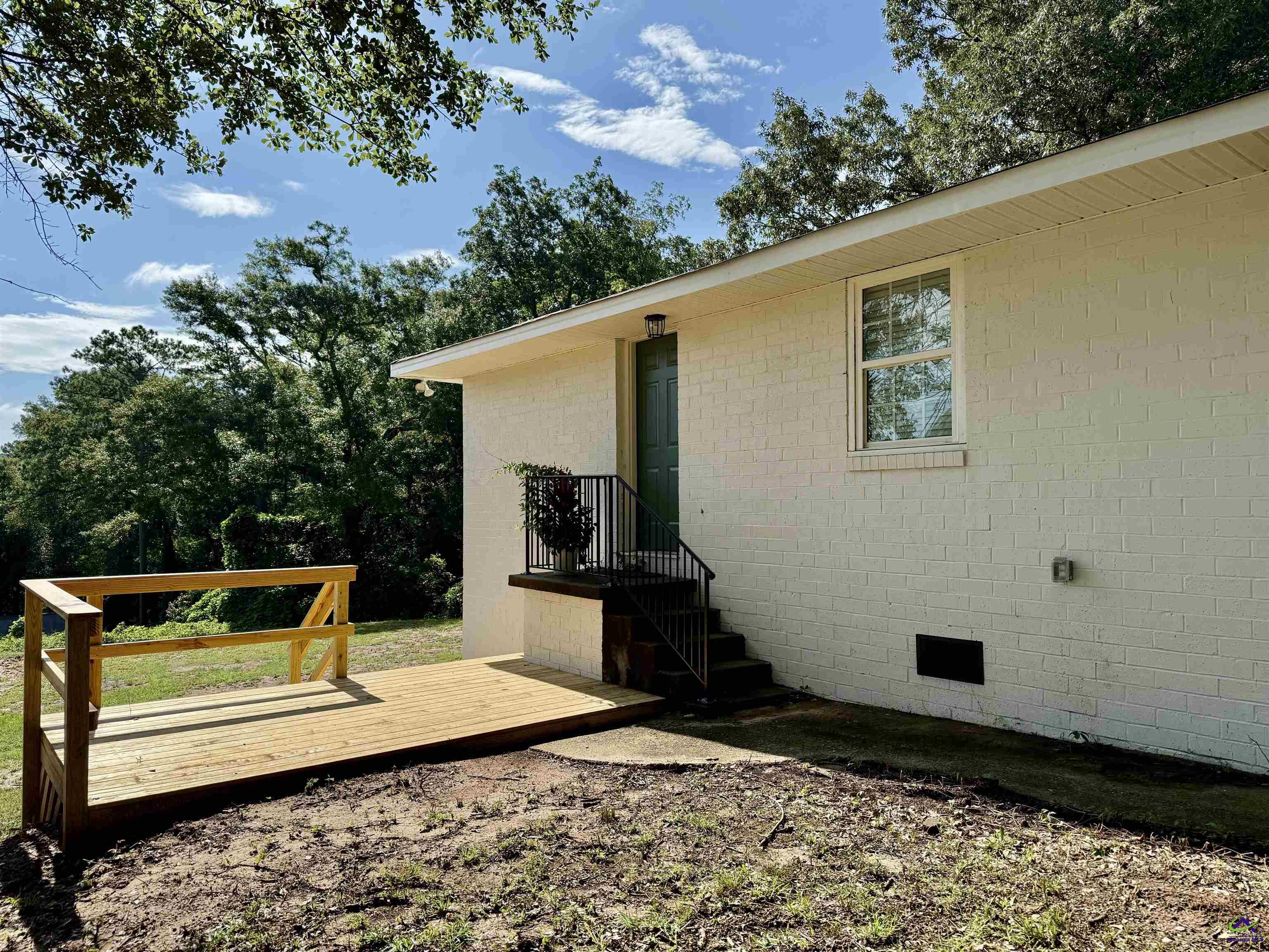 708 Houston Lake Boulevard