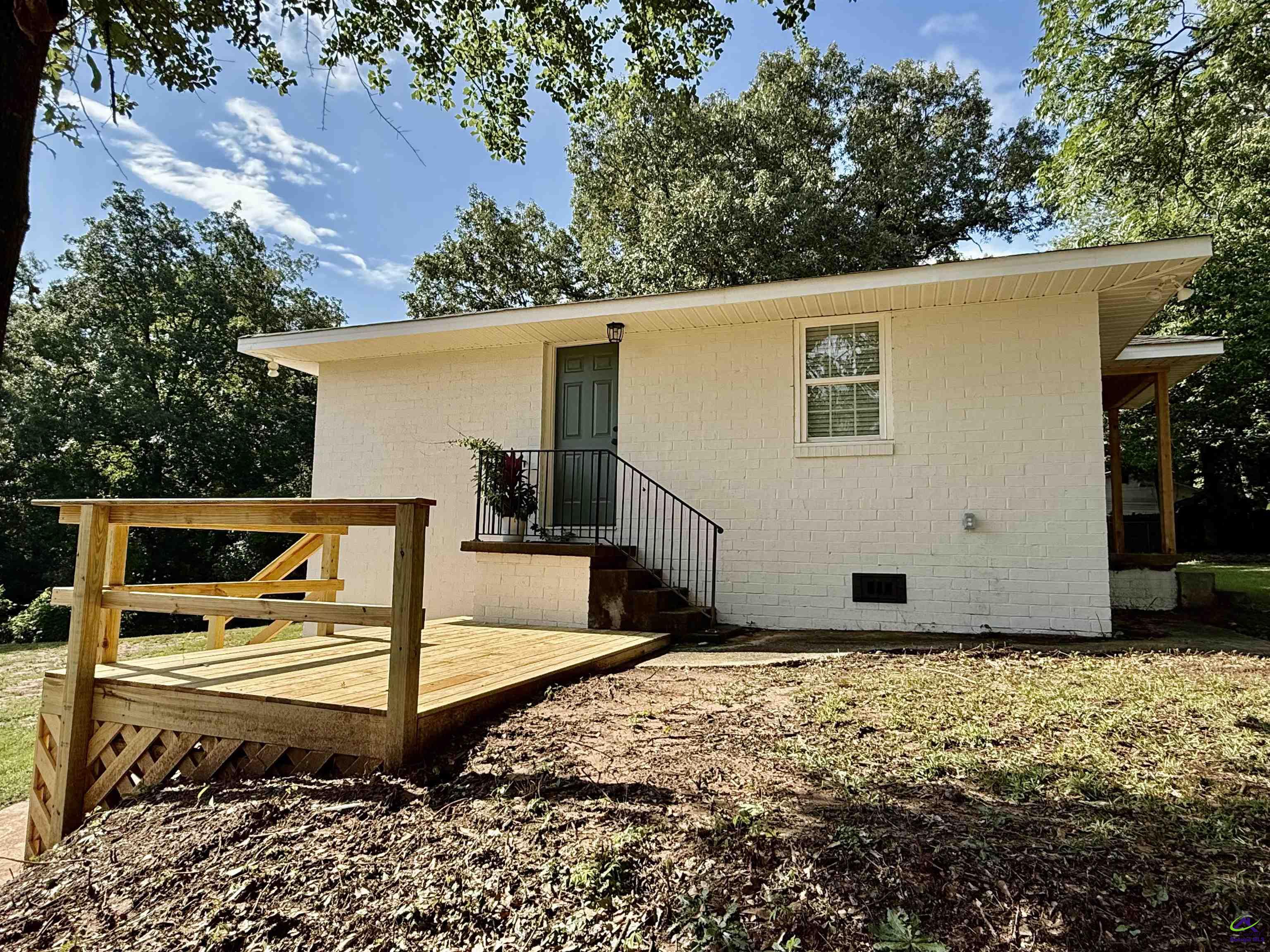 708 Houston Lake Boulevard