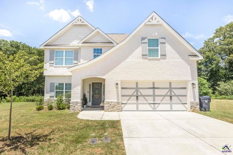 316 Shoshone Circle Kathleen GA 31047