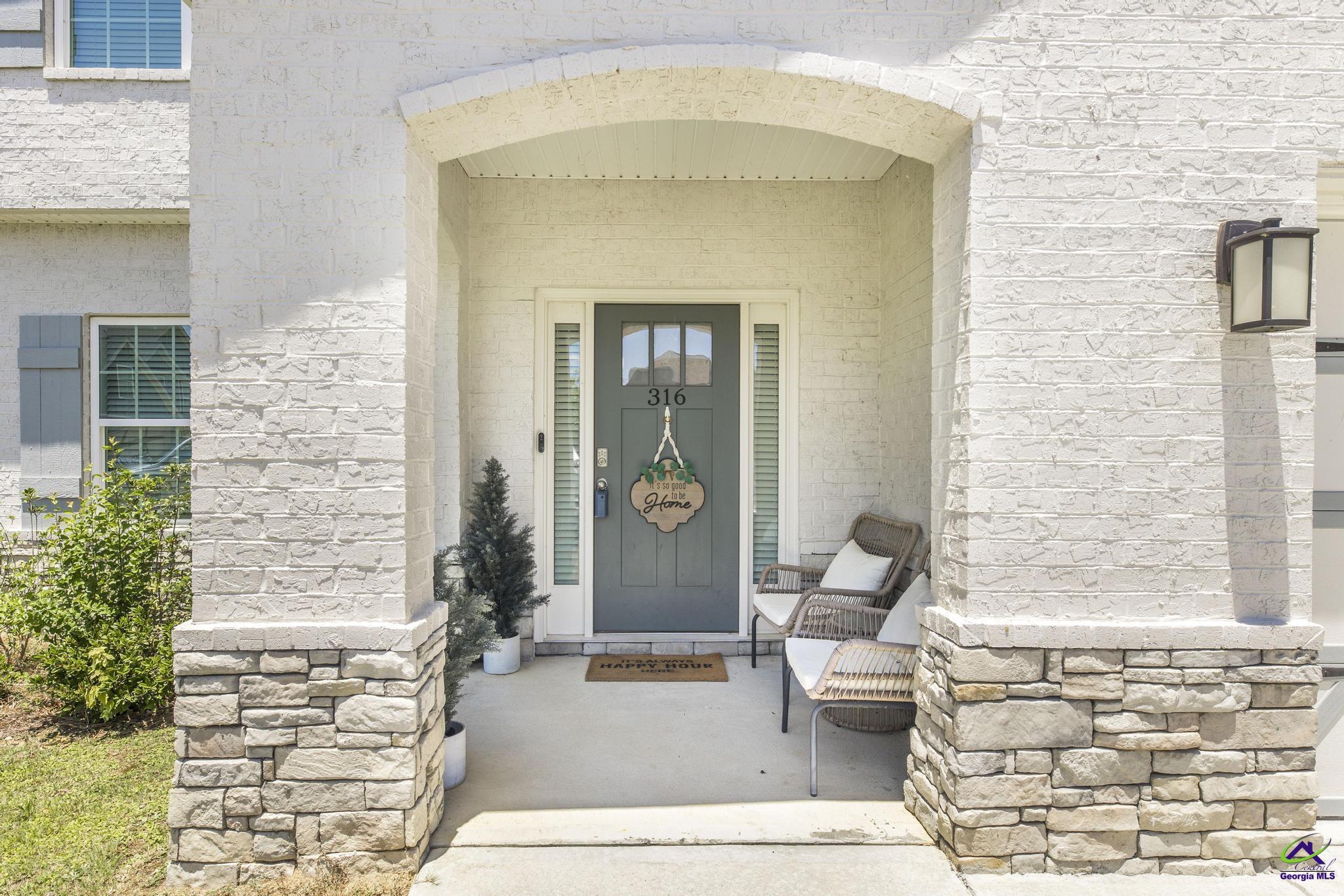 316 Shoshone Circle