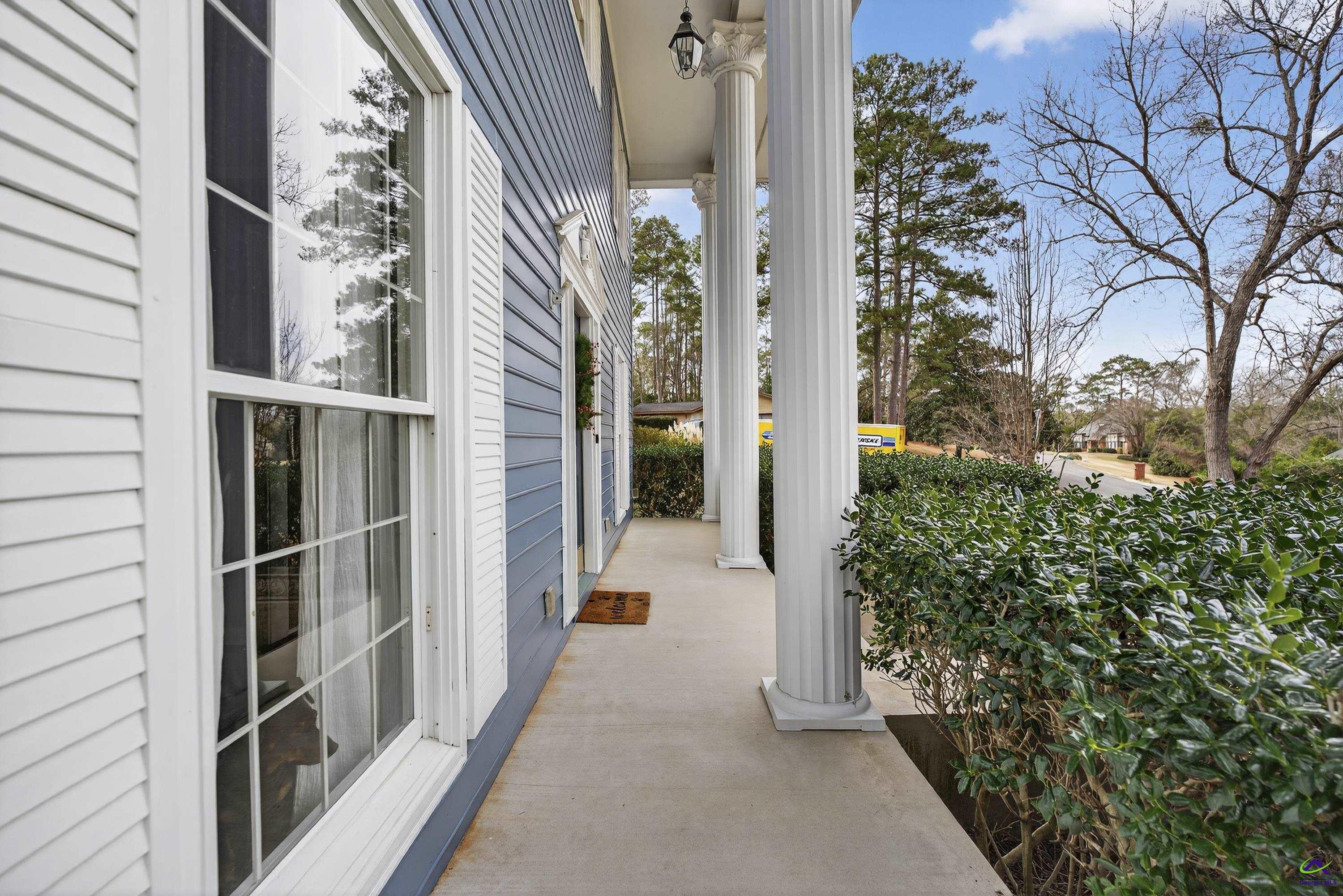 301 Lake Front Drive