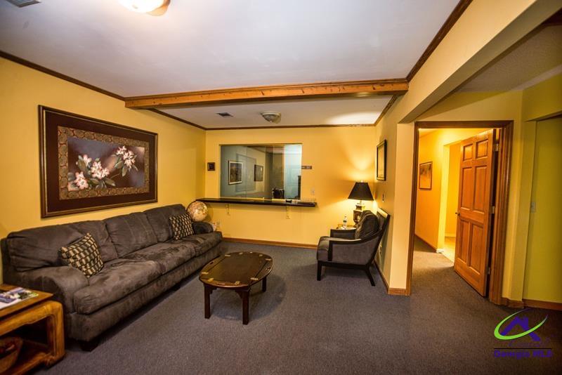 403 1/2 Pleasant Hill Road