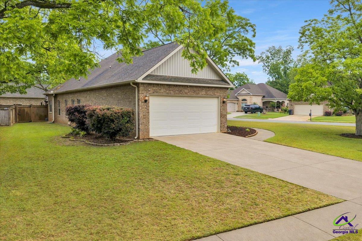 200 Greythorne Drive