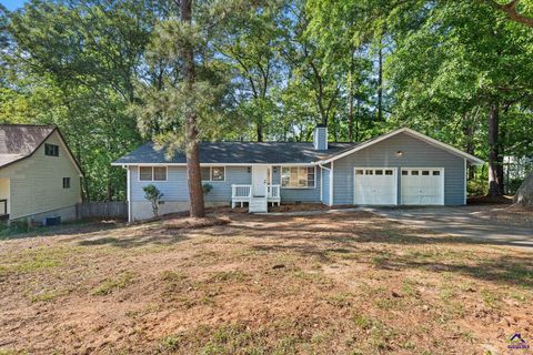 213 Dogwood Glen Dr Centerville GA 31028