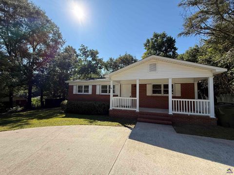 202 Bassett Street Centerville GA 31028