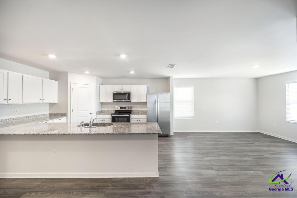 109 Creek Bluff Trail