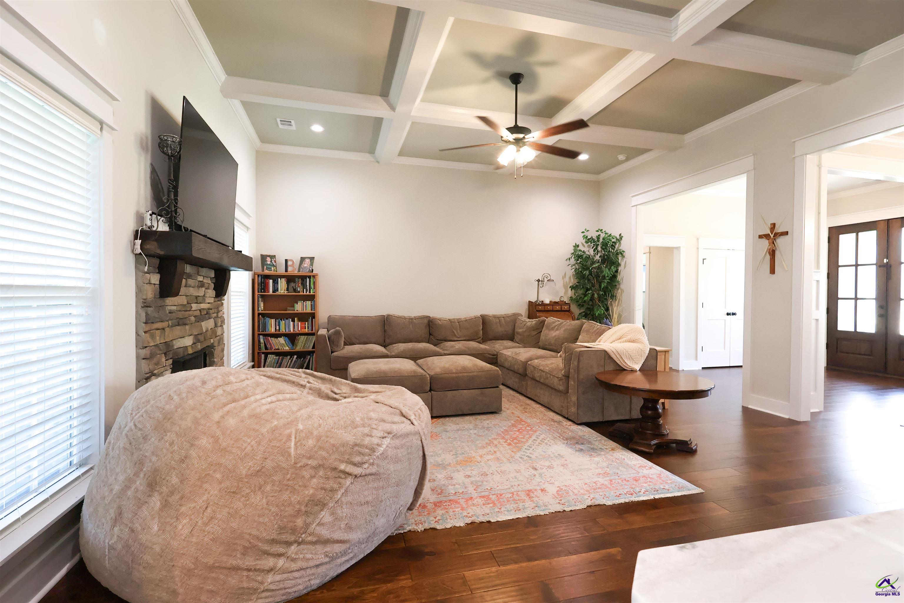410 Stonegate Trail